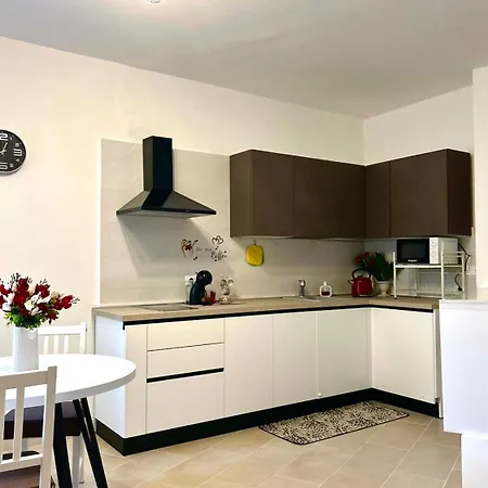 Monica's Dream Verona